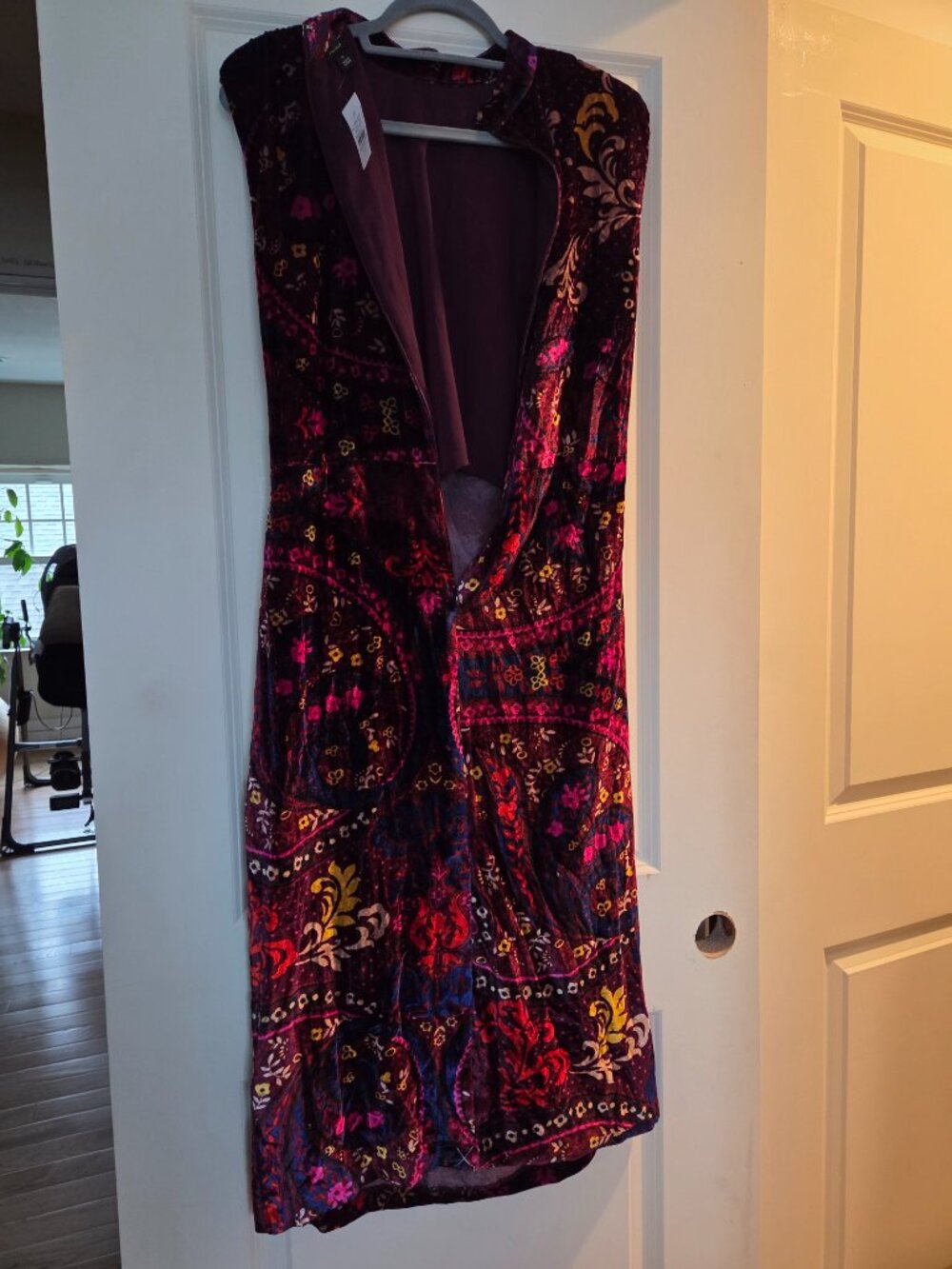 Dress - Picture 5 of 6